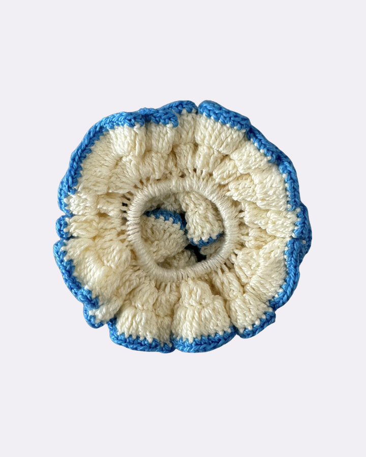 Scrunchie Crochê Contraste Creme